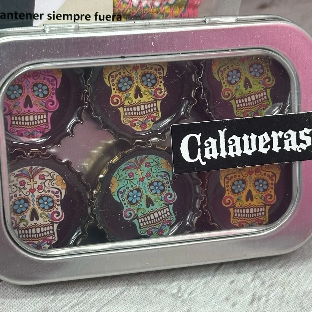 NWT boutique Java Sok Sugar Skull Cup Sleeve & coordinating magnet set